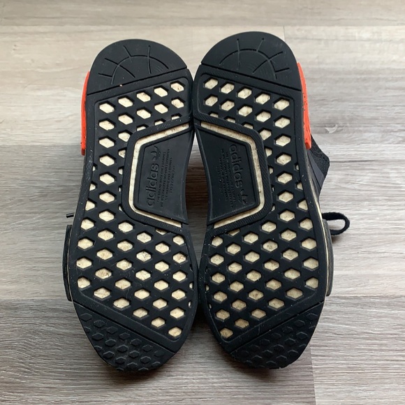 ADIDAS NMD R1 - Picture 5 of 5